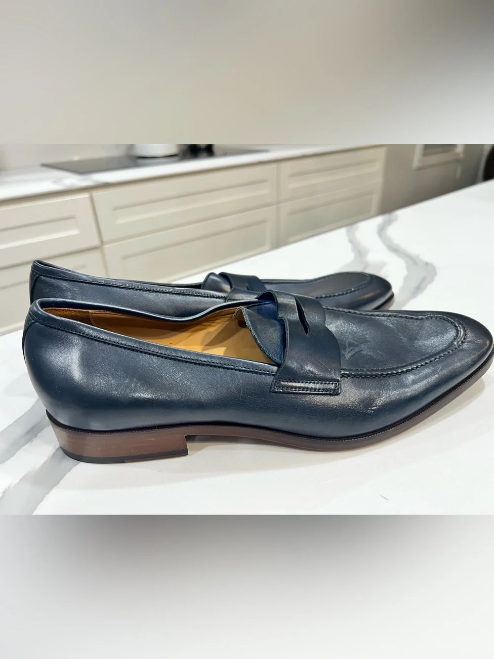 🚨PRICED TO SELL🚨 To Boot NY Navy Loafers 9